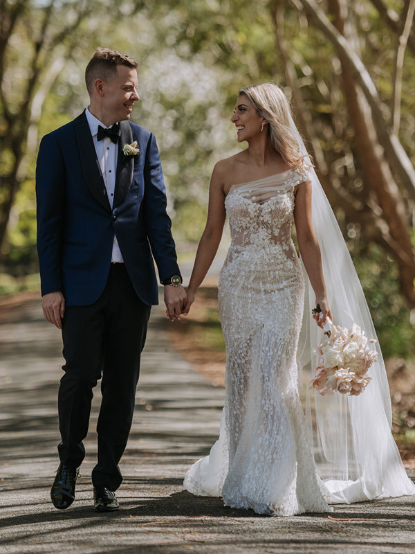 Pretty One-shoulder Lace Mermaid With Train Appliques Long Wedding Dresses Evening Dresses, WD1123