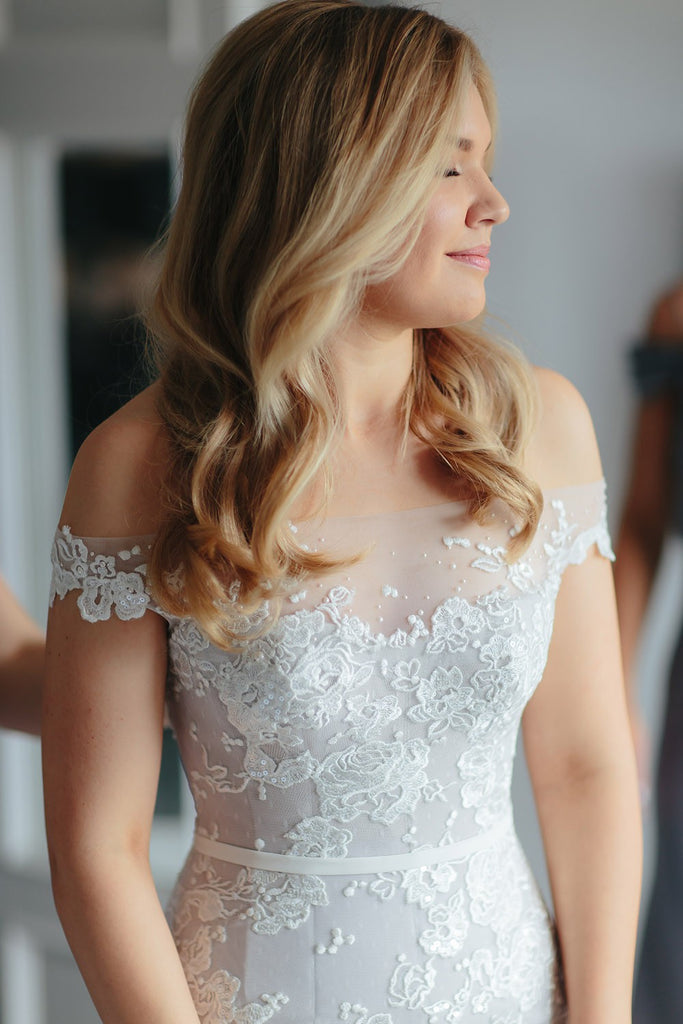 Elegant Off Shoulder Tulle Mermaid With Train Long Wedding Dresses, WD1121