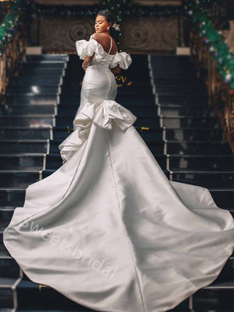 Elegant Off shoulder Sleeveless Mermaid Lace applique Wedding Dresses,DB0339