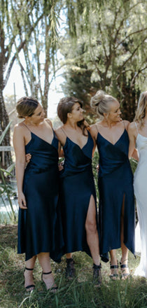 Simple V-neck Navy Blue Knee-lenght Bridesmaid Dresses Online, SW1052