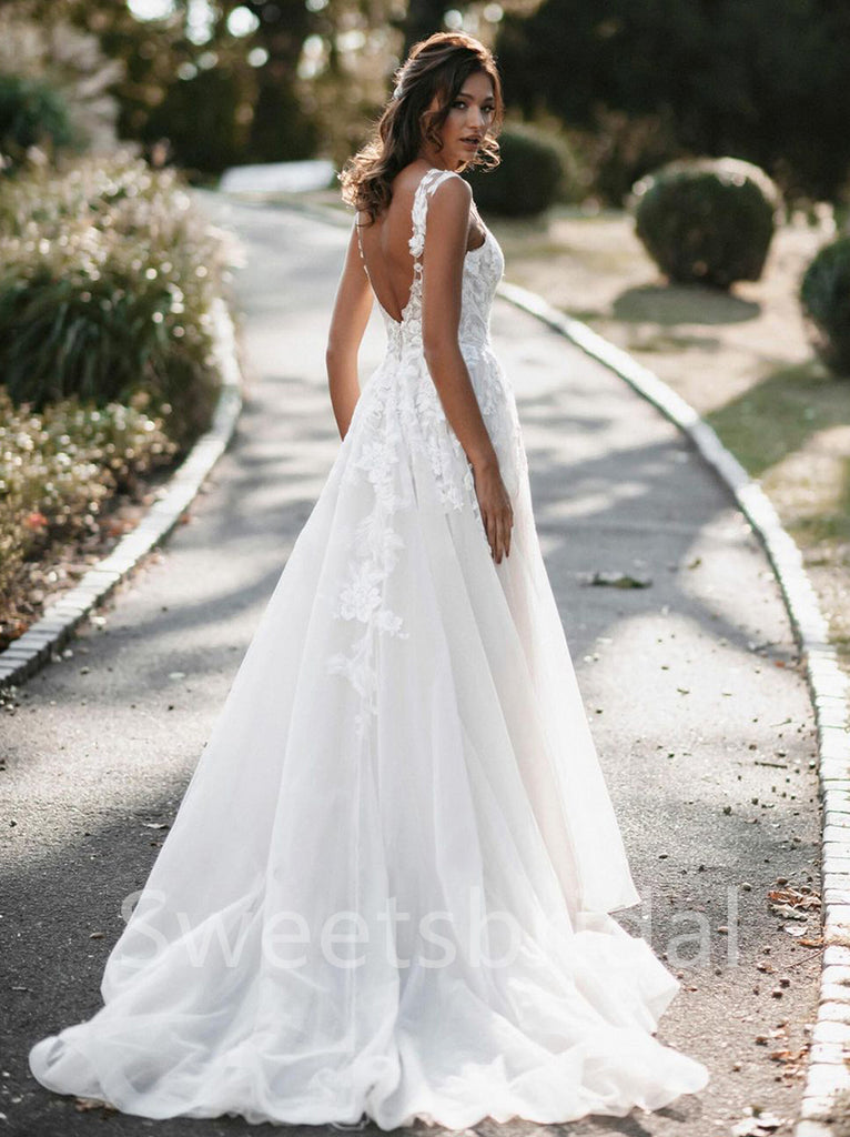 Elegant V-neck Long sleeves A-line Lace applique Wedding Dresses
